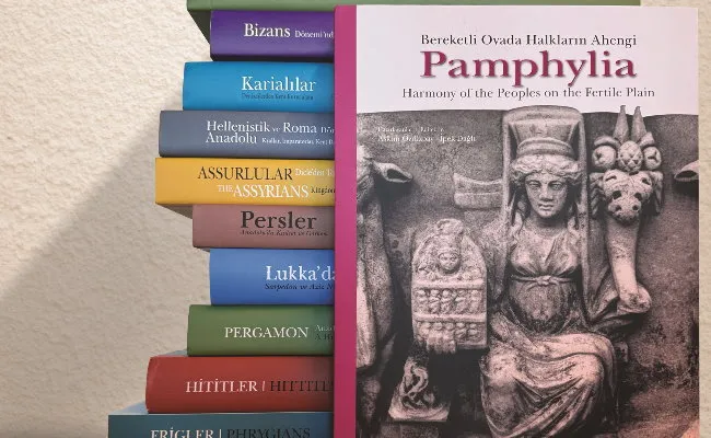 Kitap | Pamphylia | Bereketli Ovada Halkların Ahengi