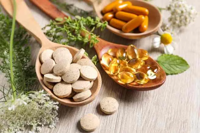 Bilinçsiz vitamin kullanımı hastalıkları gizliyor