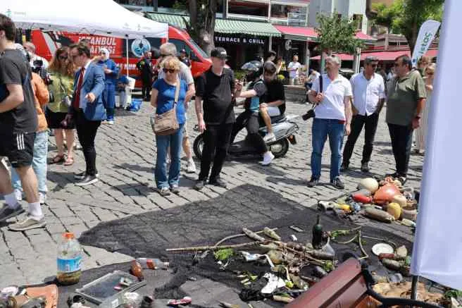 İBB dalgıçlarının, Boğaz temizliğinden muska çıktı