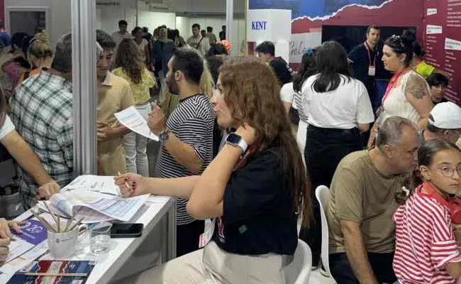 İstanbul Kent Üniversitesi, tercih fuarında yoğun ilgi gördü.