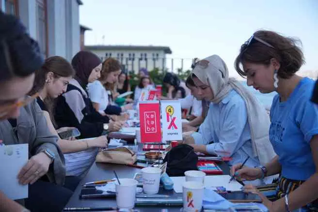 Ödüllü Yazar ve Çizer Sonja Danowski İstanbul’da