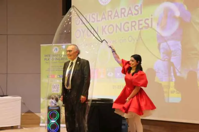 Üsküdar Üniversitesi “Uluslararası Oyun Kongresi” düzenledi