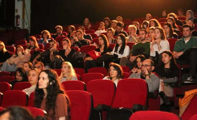 Kısa metraj film gösterimleri İBB Beyoğlu Sineması'nda